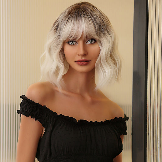 【Daria】Loxology | 12 Inch Short Curly Black Ombre Silver Wig Synthetic Wig Women's Wig  or Cosplay Use