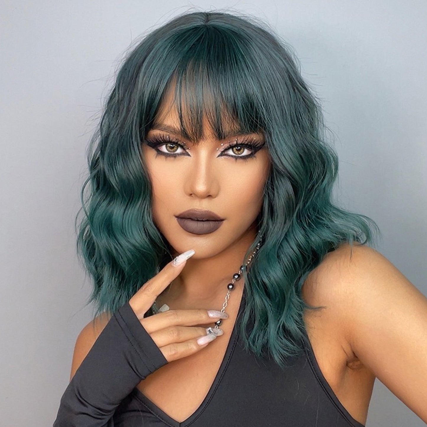 【Giselle】Loxology | 16 Inch Green Ombre Wavy BOB wigs for Women for Daily Life Use