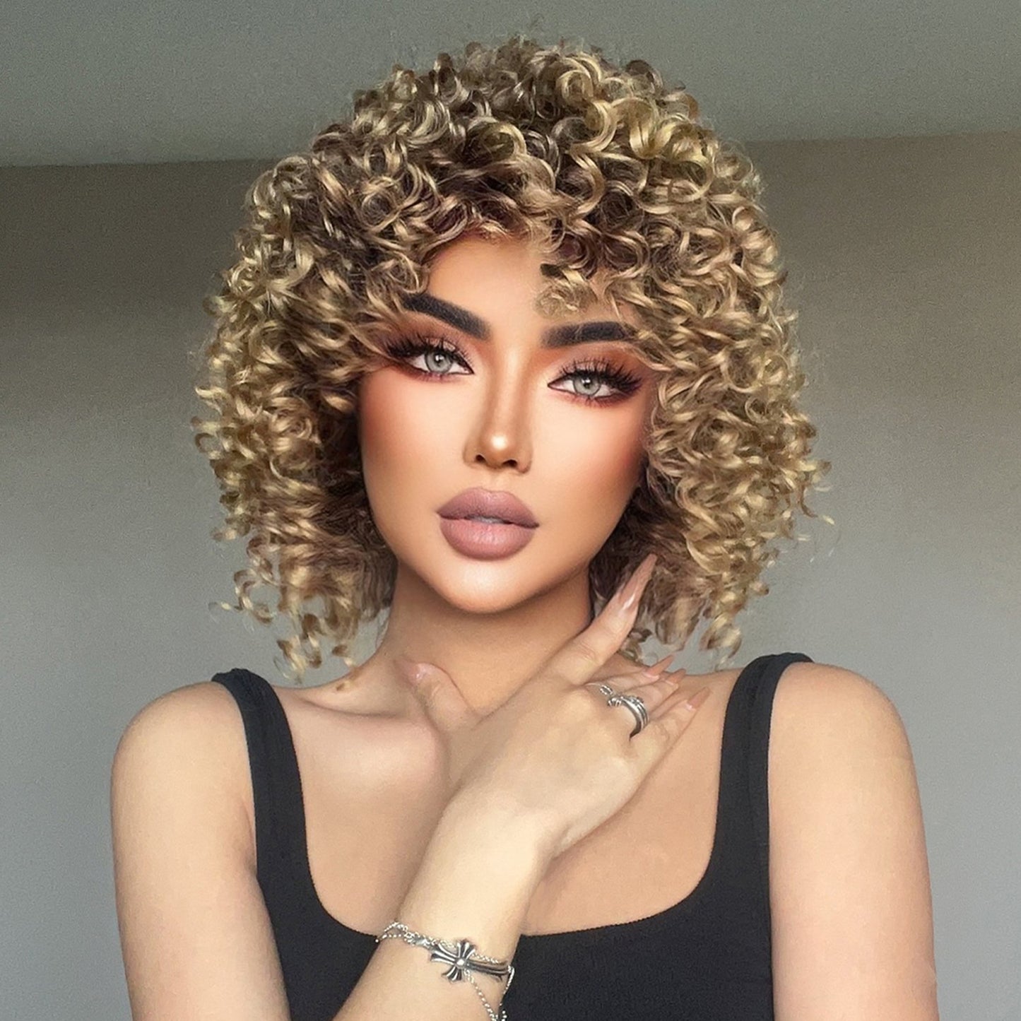 【Seren】Loxology | 14 Inch Short Curly Blonde Wigs Synthetic Wigs for Women & Girls