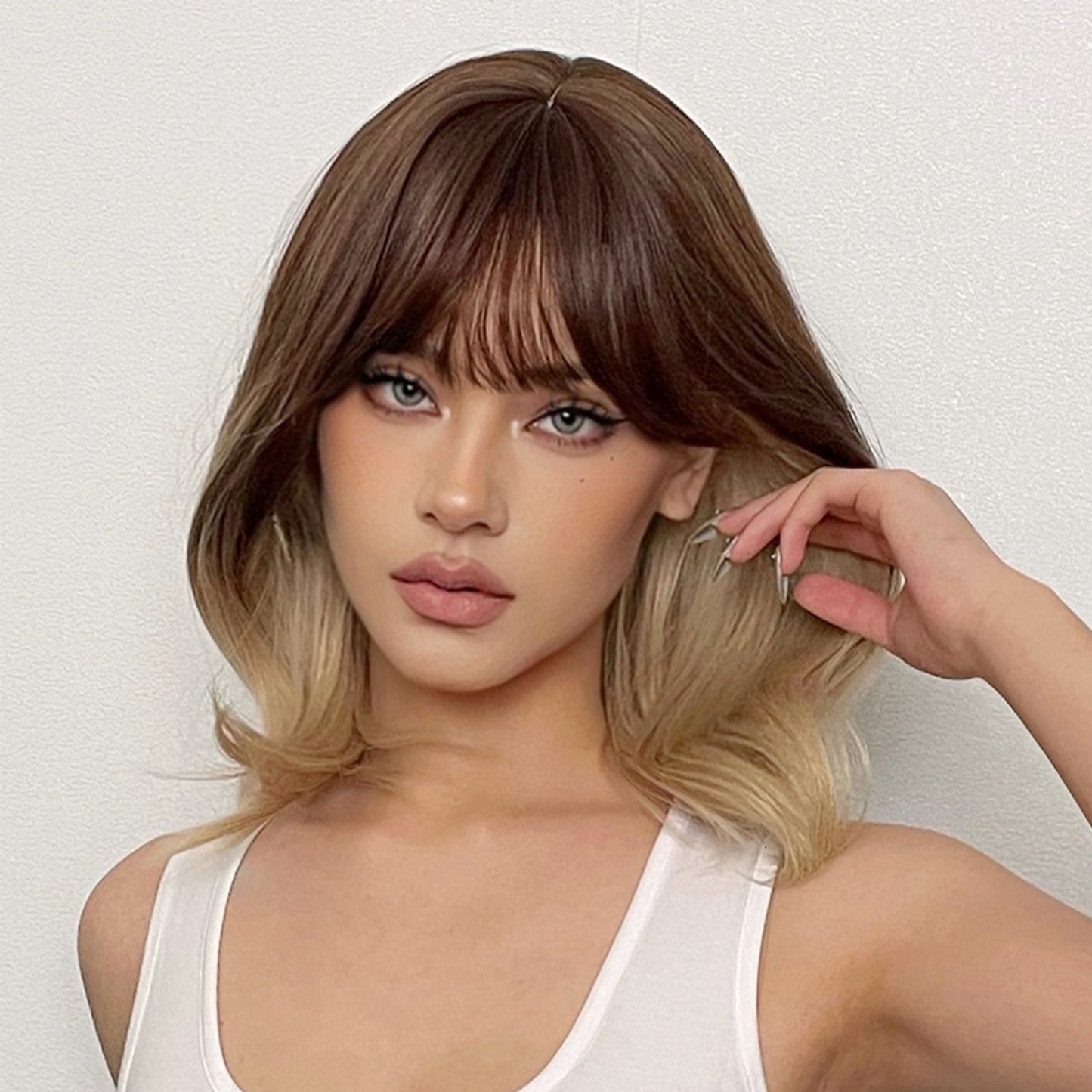 【Lisa】Loxology | 14 Inch  short curly wigs brown ombre blonde with bangs wigs