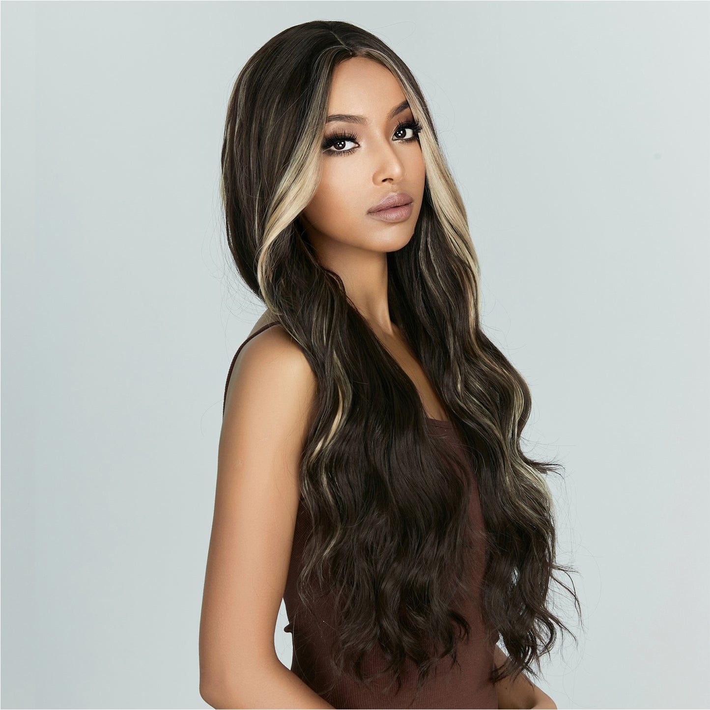 【Rylie】Loxology | 26 Inch Long Curly Black and Blonde Highlight Wigs Synthetic Wigs