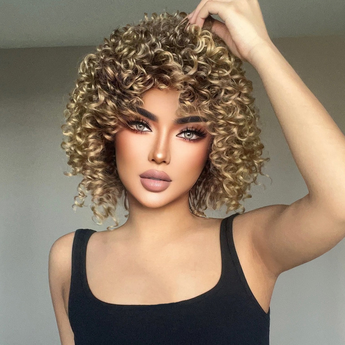 【Seren】Loxology | 14 Inch Short Curly Blonde Wigs Synthetic Wigs for Women & Girls