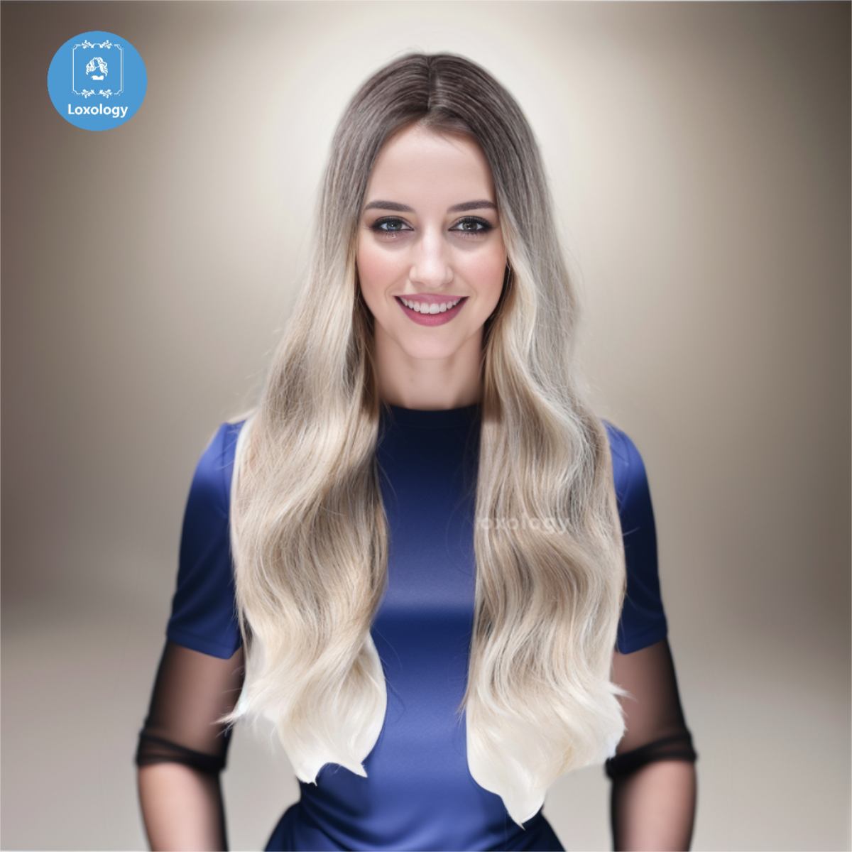 【Aurora】Loxology | 26 inch Long curly wigs champagne blonde wigs with middle bangs