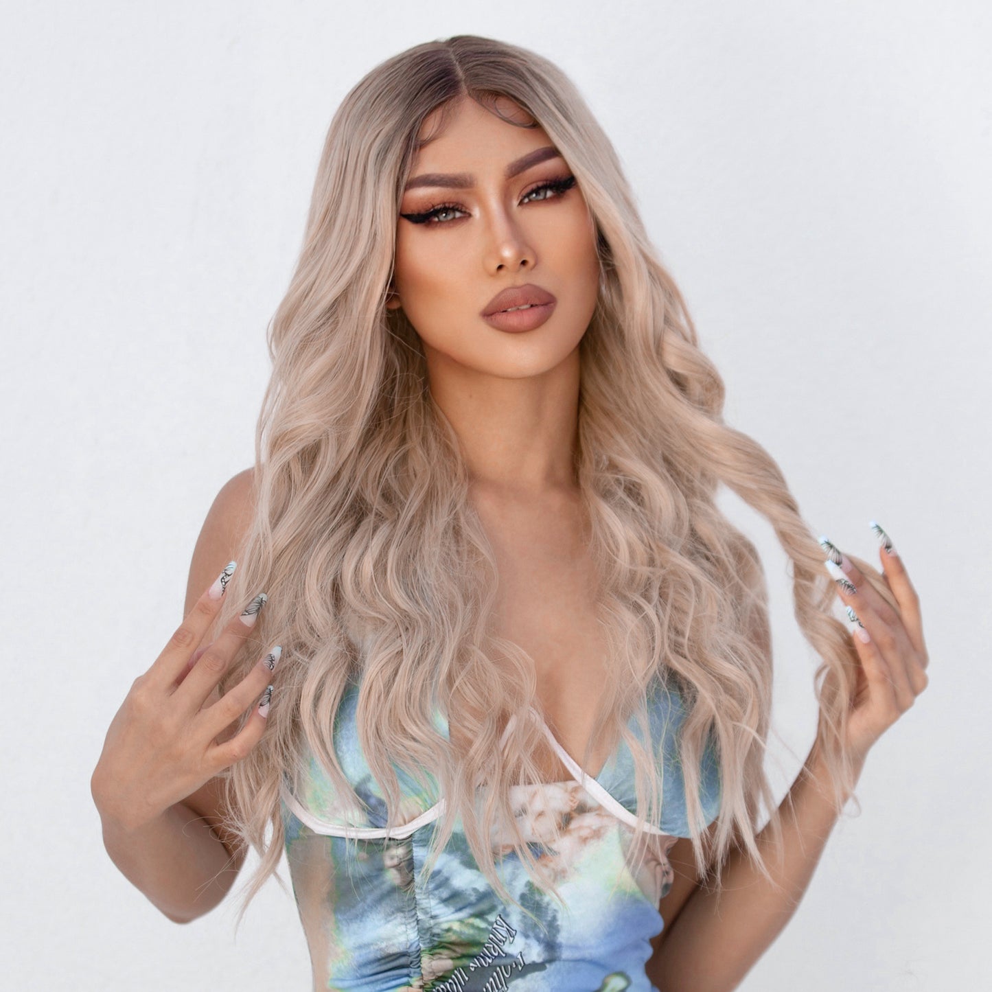 【Lace Front】【Anthea】Loxology | Lace Front Wigs 28 Inch Long White Gold Wavy